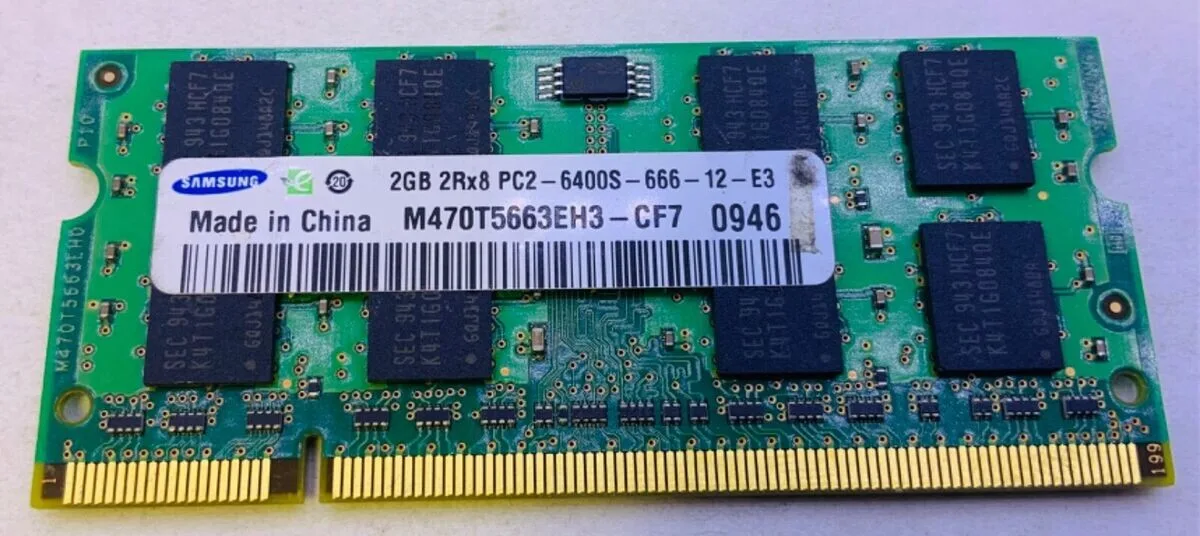 Samsung 2GB DDR2 Laptop RAM - PC2-6400, 240-Pin view 1